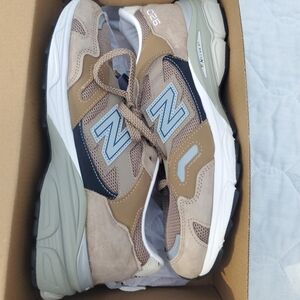 Made in the UK New Balance 920